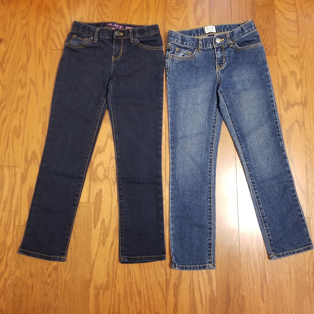 2 pairs of denim jeans. New without Tag